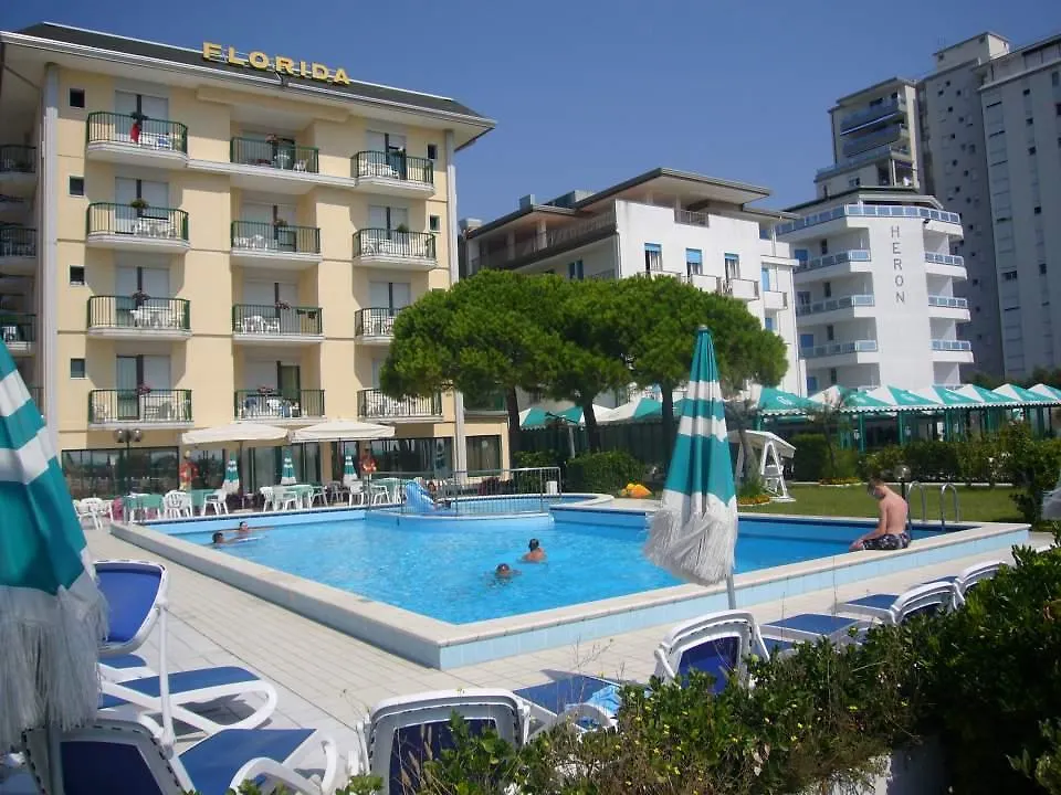 Hotel Florida ليدو دي يسولو